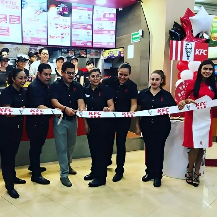 Apertura de sucursal KFC